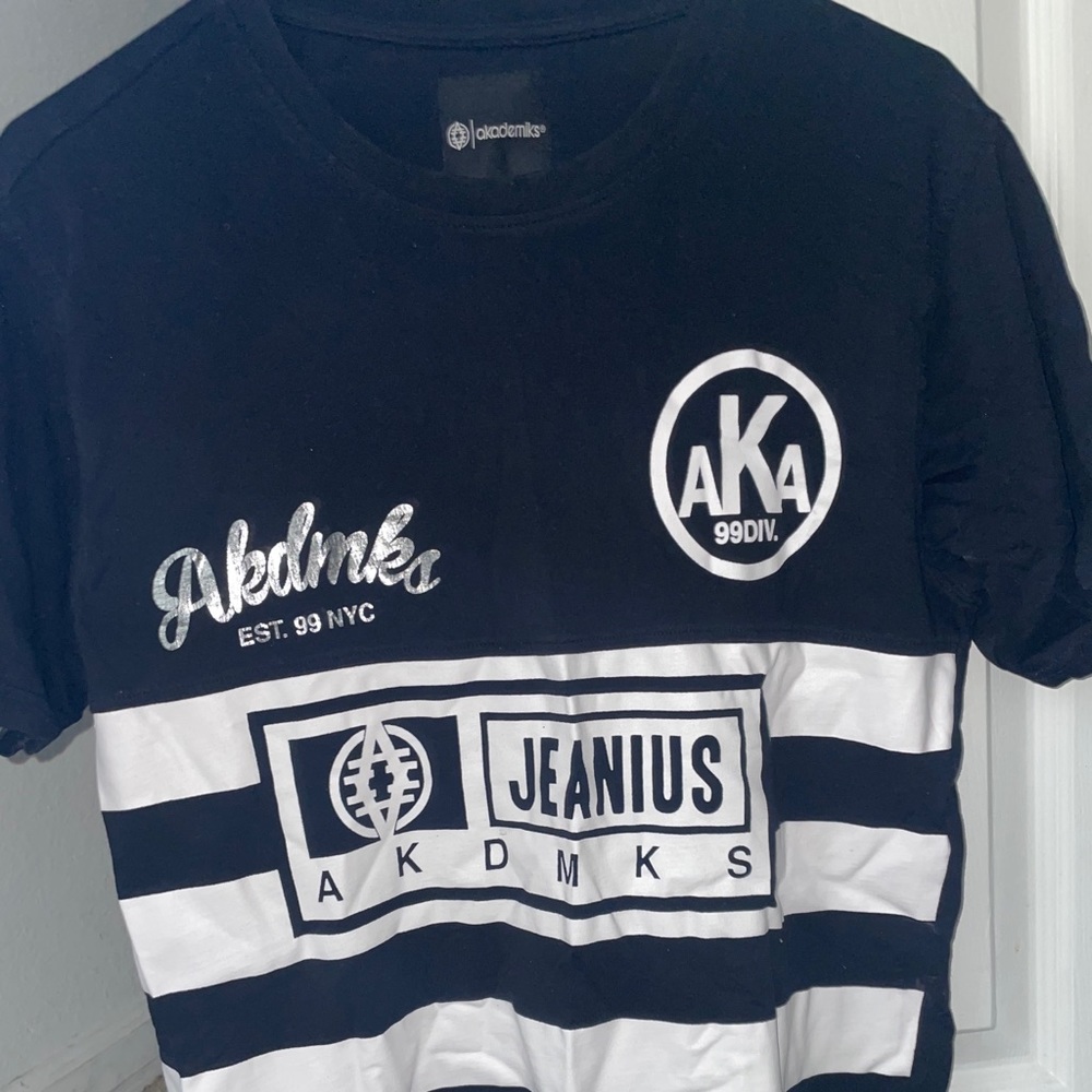 Akdmks shirt
